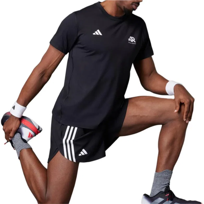 Футболка Adidas Free Shipping With AdiClub Runners Tee черная — фото 4