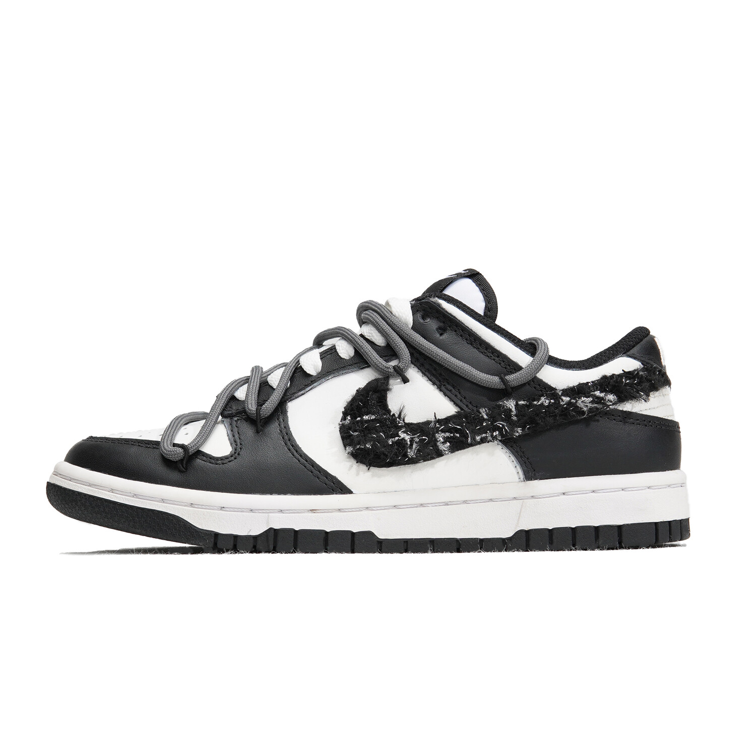 

Кроссовки Nike Dunk Skateboard Shoes Women's Low-Top Black White