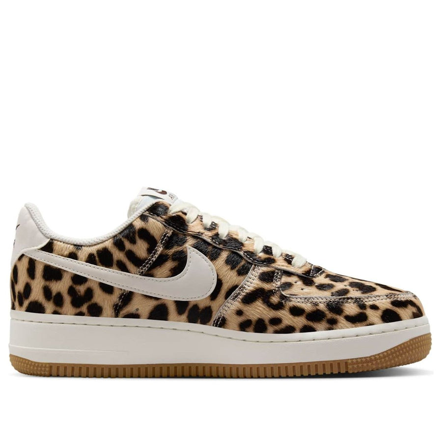 Кроссовки (WMNS) Nike Air Force 1 Low 'Leopard', коричневый — фото 2