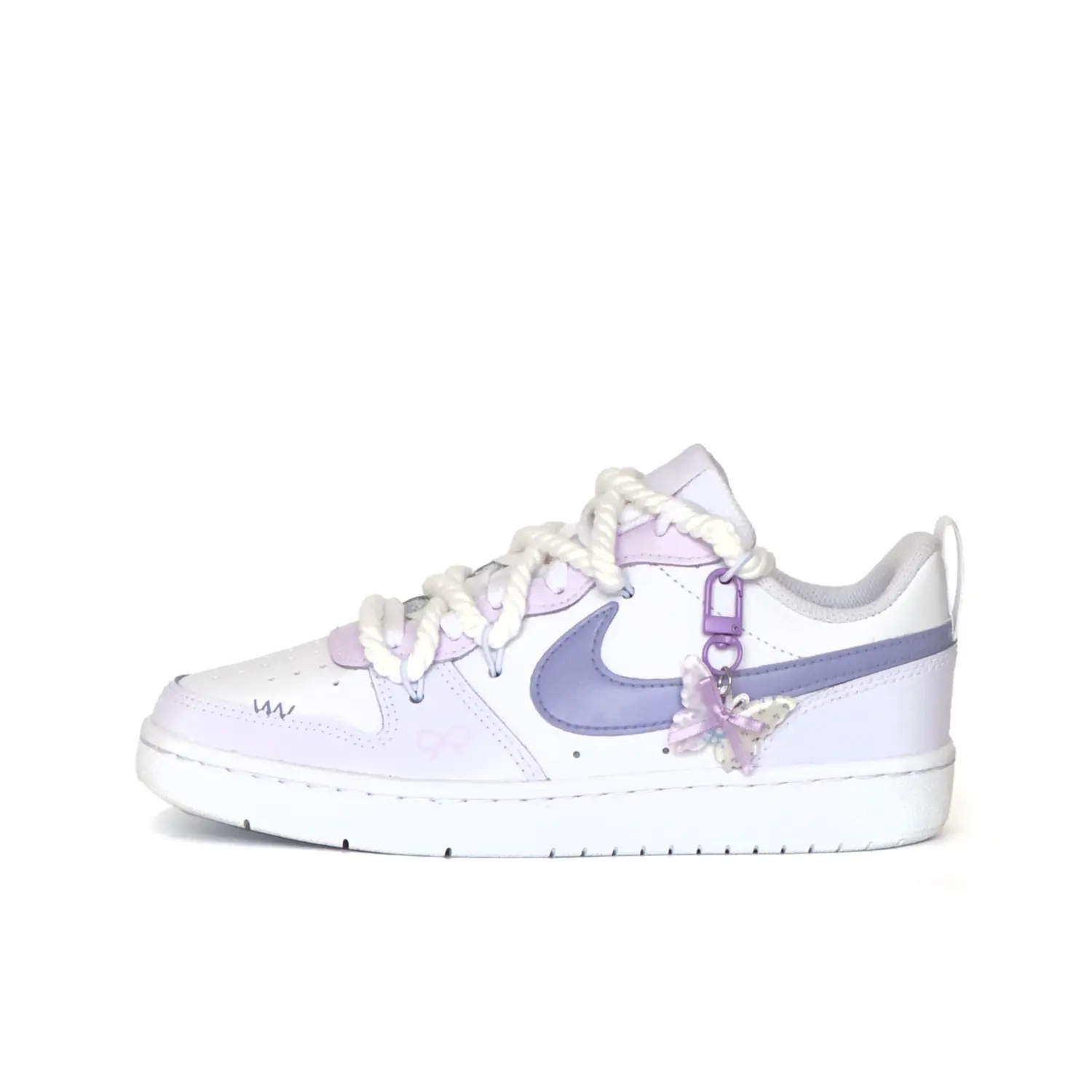 

Детские низкие кроссовки для скейтбординга Court Borough Low 2 из кожи с противоскользящей амортизацией и износостойким покрытием Nike, светлый фиолетовый