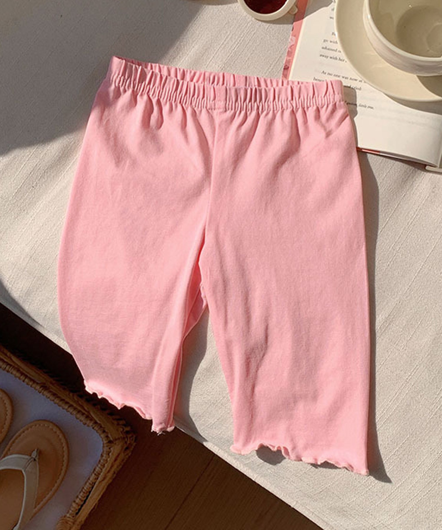 Брюки Мягкие лямки с оборками, длина 5/8 Aimoha Kids, Light pink