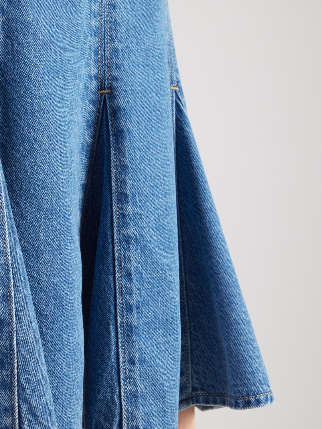 LEVI'S  Платье 'Denim Godet Dress' в синем дениме — фото 2