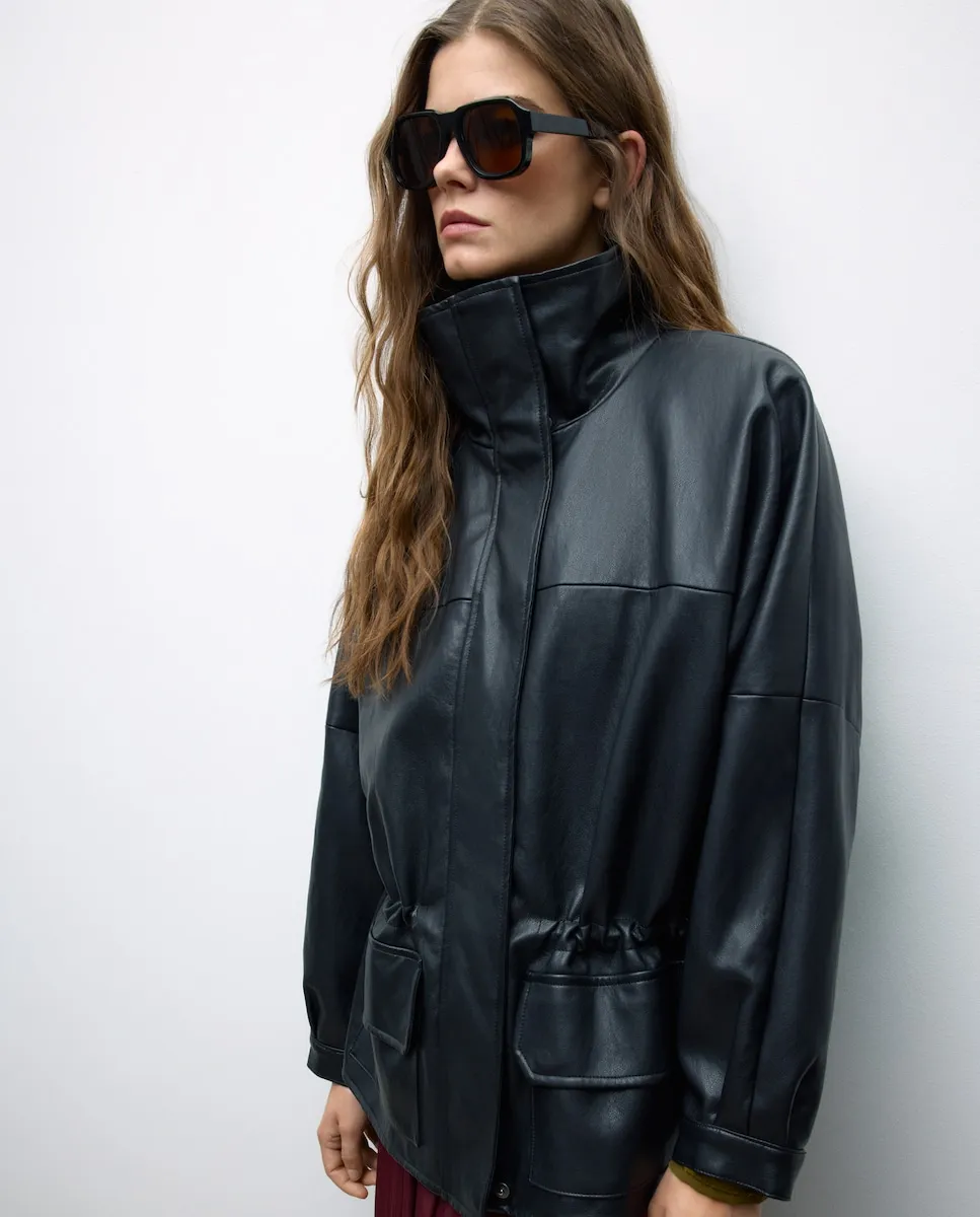 

Женская бомбер-куртка с эффектом кожи и туннельным дизайном Tintoretto, черный