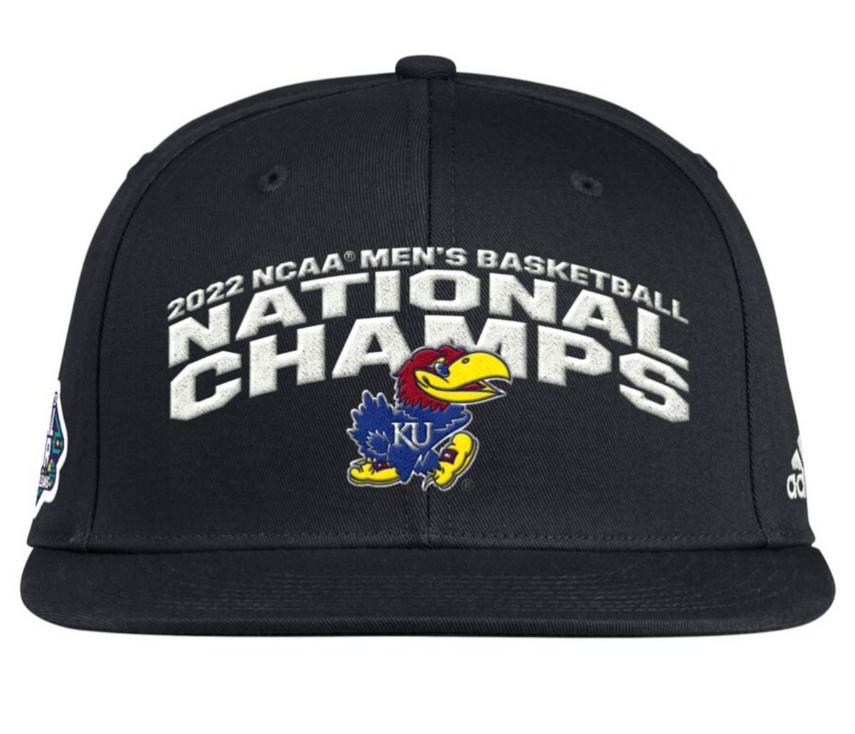 

Adidas Black Kansas Jayhawks 2022 Мужской баскетбольный турнир NCAA March Madness Регулируемая шапка национальных чемпионов в раздевалке Fanatics