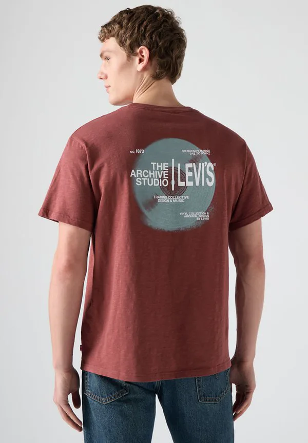 Футболка с принтом в виде квадратов (ss tee boxtab print tshirt) Levi'S, Crushed Berry — фото 3
