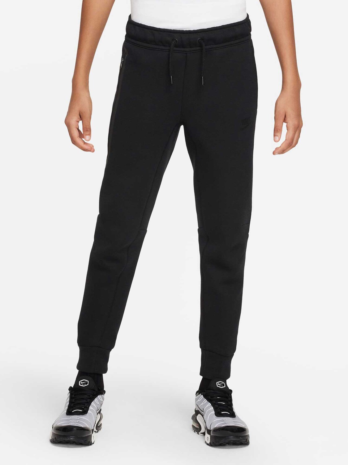 

Спортивные брюки Nike B NSW TECH FLC PANT, черный