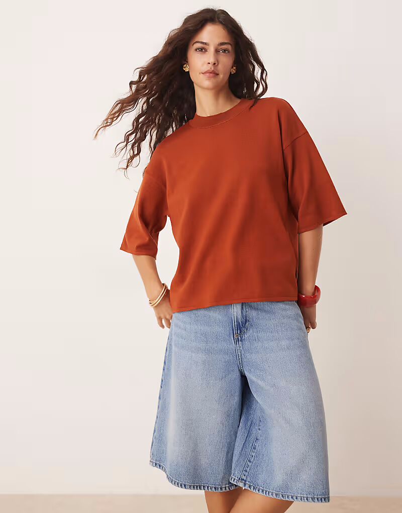 

Трикотажная структурированная футболка ASOS DESIGN цвета ржавчины