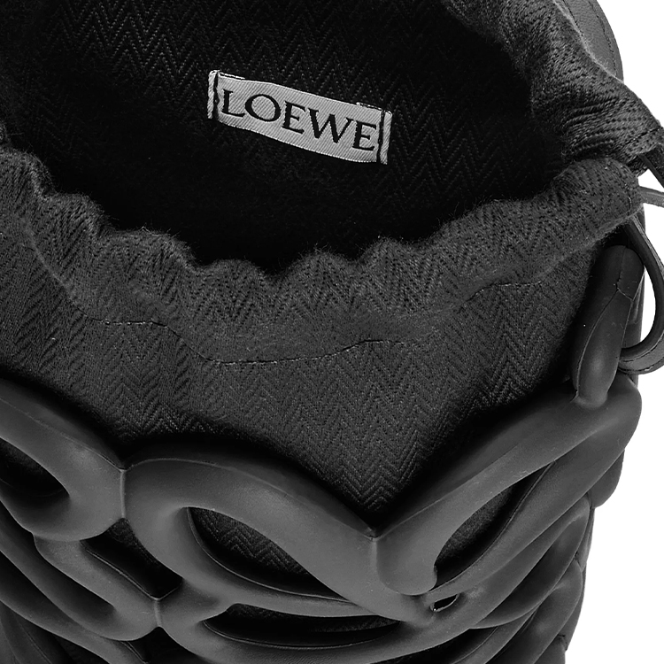 LOEWE Облегченная ведерка из пенопласта и резины через плечо кроссбоди женская черная — фото 4