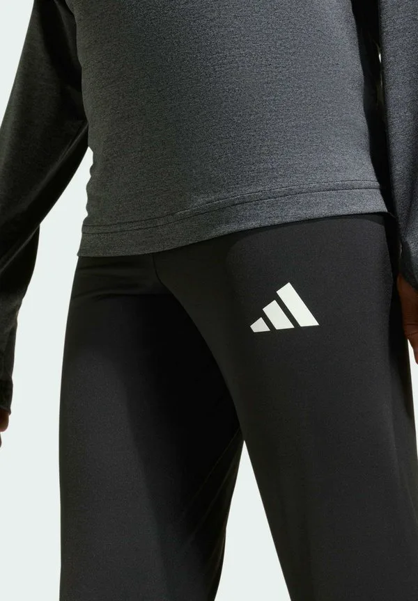 Необходимые вещи для поездки: леггинсы, брюки Adidas Sportswear, Black White — фото 3