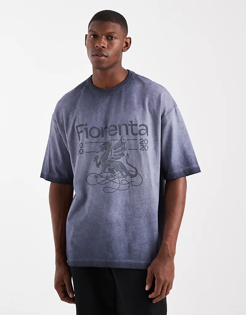 

Футболка свободного кроя ASOS DESIGN с принтом на груди в стираном синем цвете