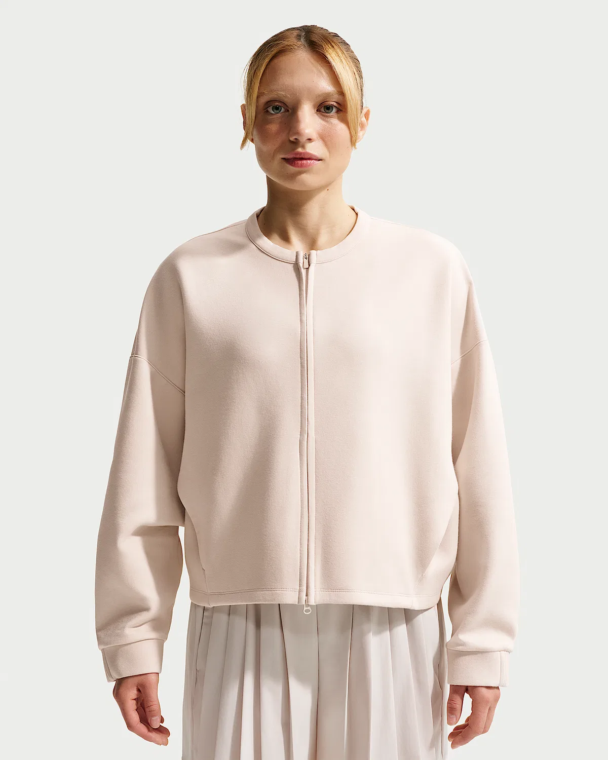 Женская футболка Nike 24.7 ImpossiblySoft Dri-FIT с капюшоном и полной застежкой-молнией, Light Orewood Brown/Light Orewood Brown/Light Iron Ore