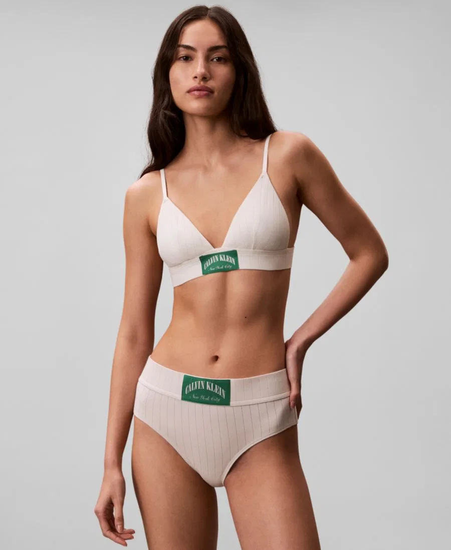 Женский спортивный треугольник Heritage Athletic Lightly Lined Triangle QF8886 Calvin Klein, цвет Tofu — фото 3