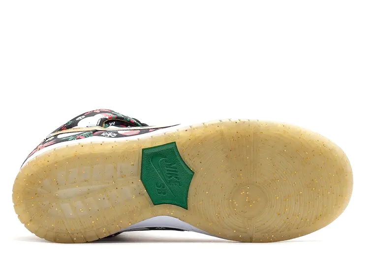 Кроссовки Nike Concepts x Dunk High SB Premium 'Ugly Christmas Sweater', черный — фото 4