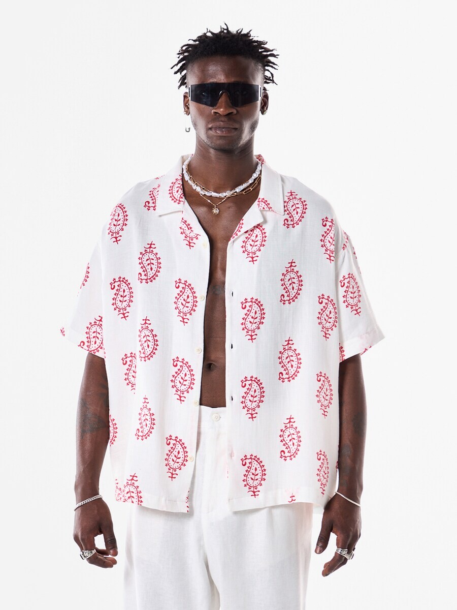 

Классическая футболка VAMOS CLO Comfort fit Shirt, белый