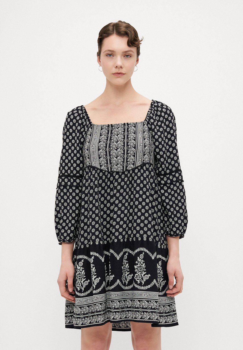 

Повседневное платье VMSIMI SAVANNA 3/4 DRESS Vero Moda Tall, черный