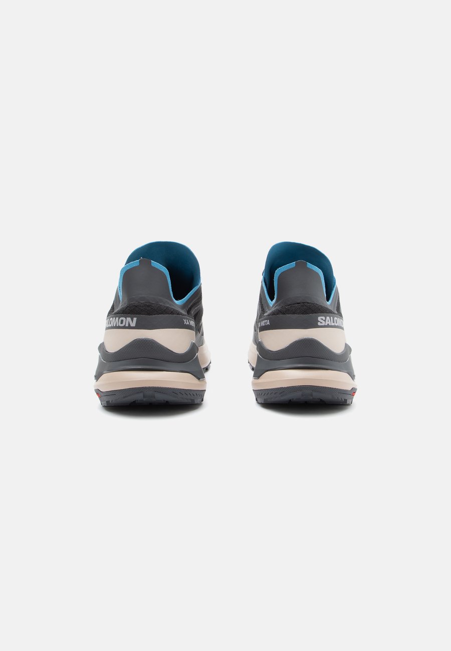 Кроссовки Salomon XA META GORE TEX, Black/Oxford Tan/French Blue/Black — фото 3