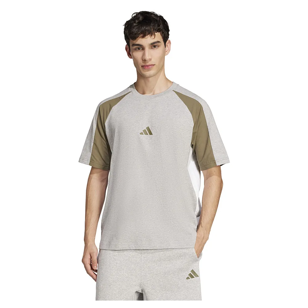 

Футболка с коротким рукавом adidas Seasonal Essentials Colorblock, серый