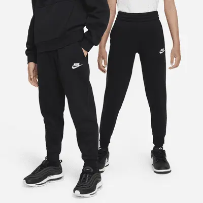 

Джоггеры Nike Sportswear Club Fleece, черный/белый