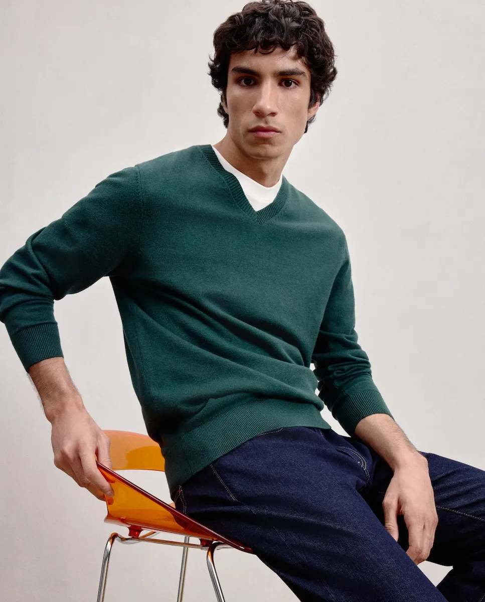 

Мужской базовый свитер с V-образным вырезом Dustin, хаки