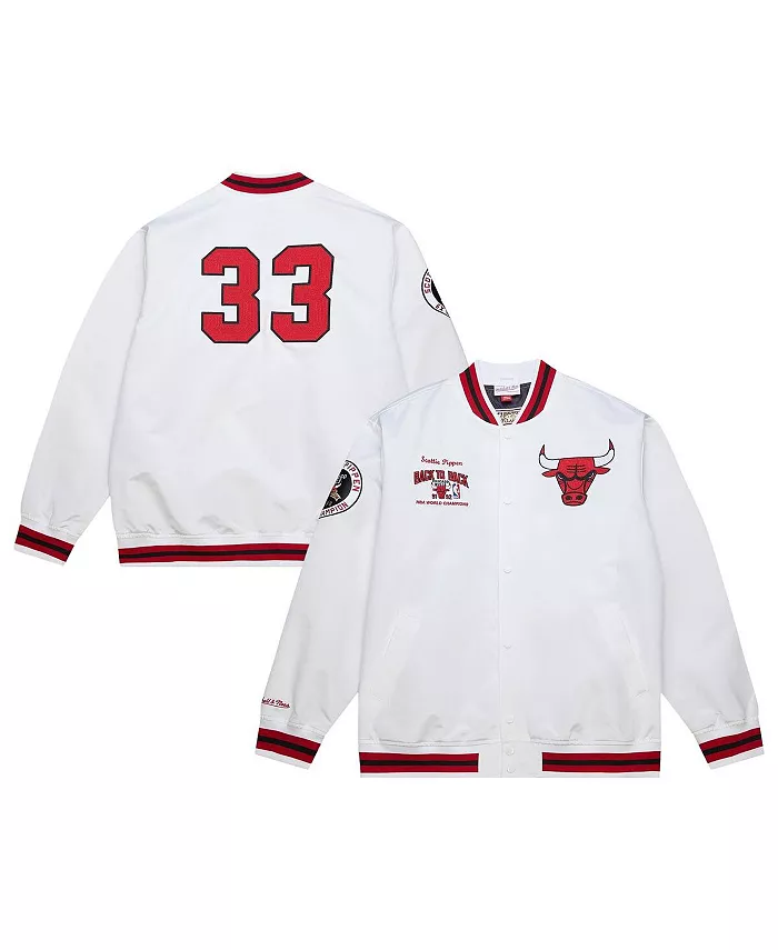 

Мужская сатиновая куртка Chicago Bulls из коллекции NBA Legends с полной застежкой на кнопках Scottie Pippen белого цвета Mitchell & Ness