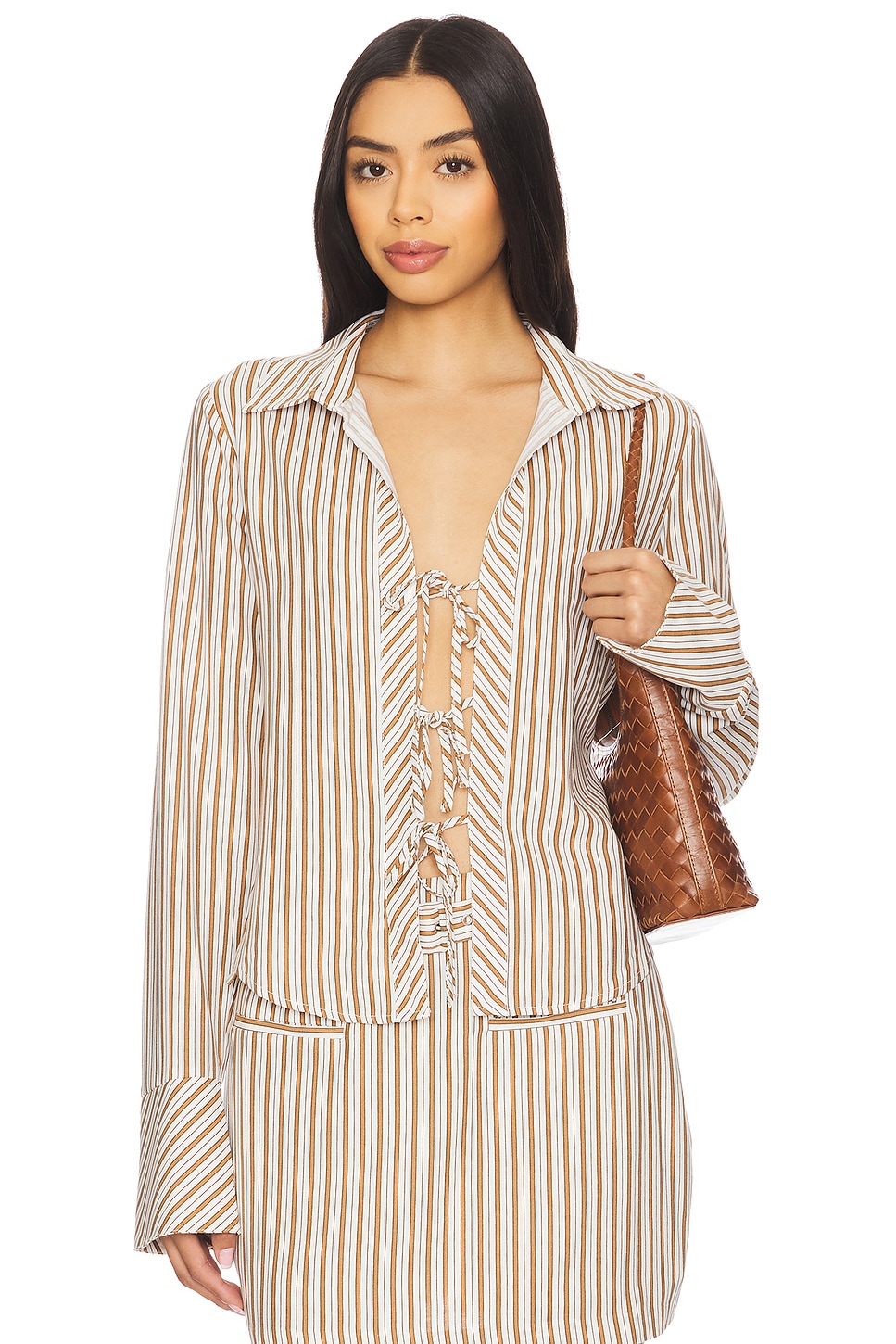 

Рубашка с завязкой Artemis Minkpink, tan stripe