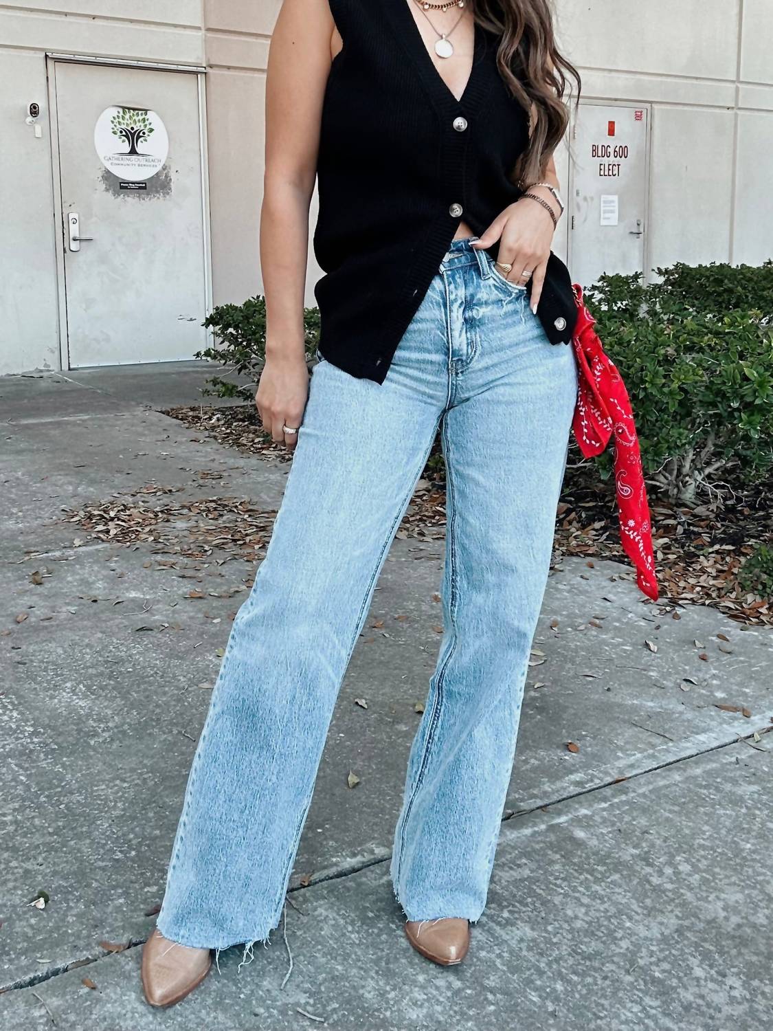 

Джинсы Clair Straight Wide Leg, средне-синего цвета Vervet By Flying Monkey, Medium Blue