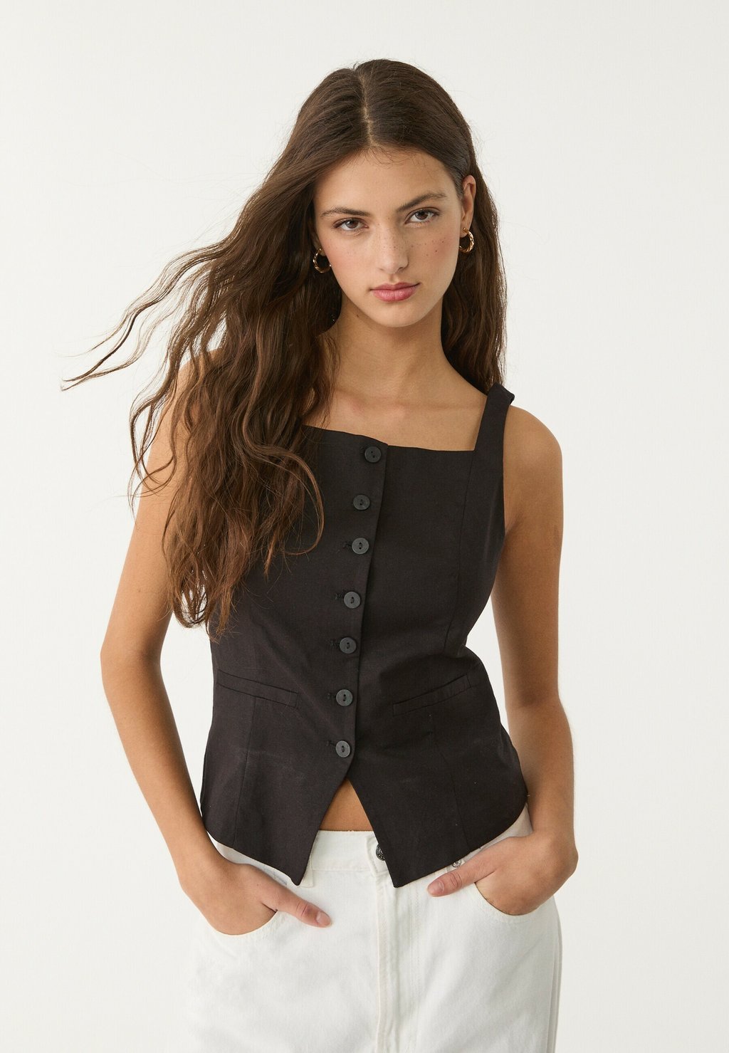 

Топ без рукавов MEDIUM WITH DETAIL Stradivarius, черный