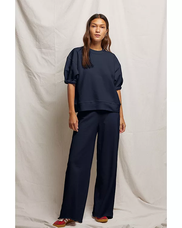 

Толстовка с пышными рукавами из французского махрового трикотажа Perfectwhitetee, синий