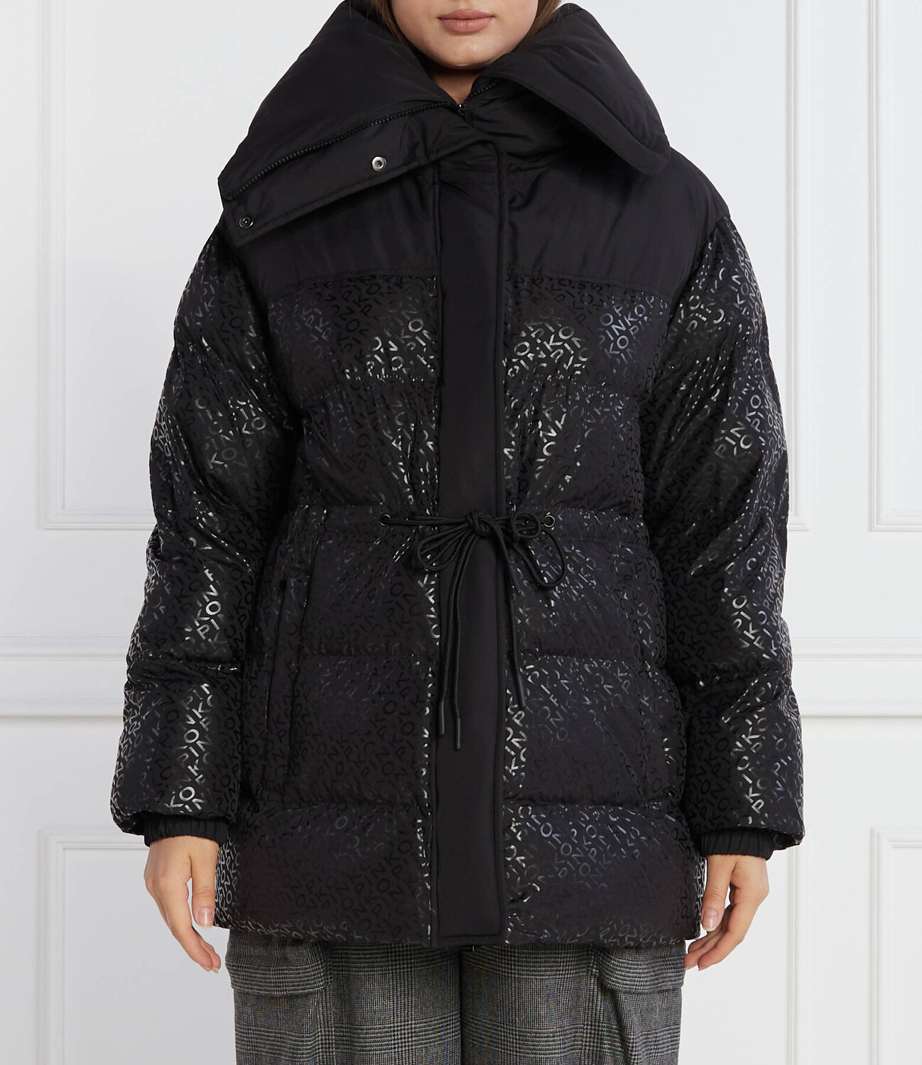 

Куртка Pinko Regular Fit, черный