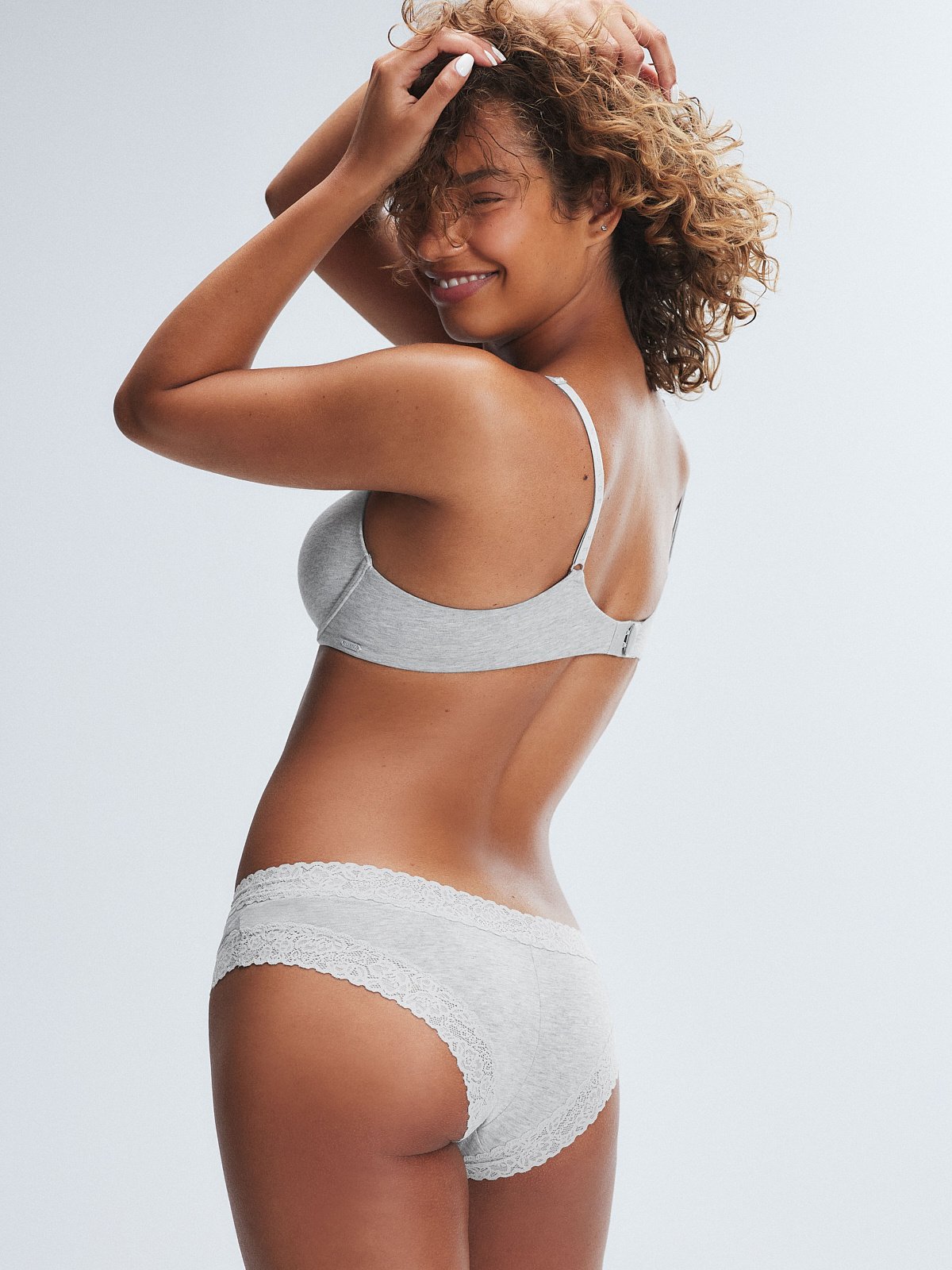 

Трусики Savage X Fenty Cotton Essentials Lace-Trim, цвет Platinum Grey
