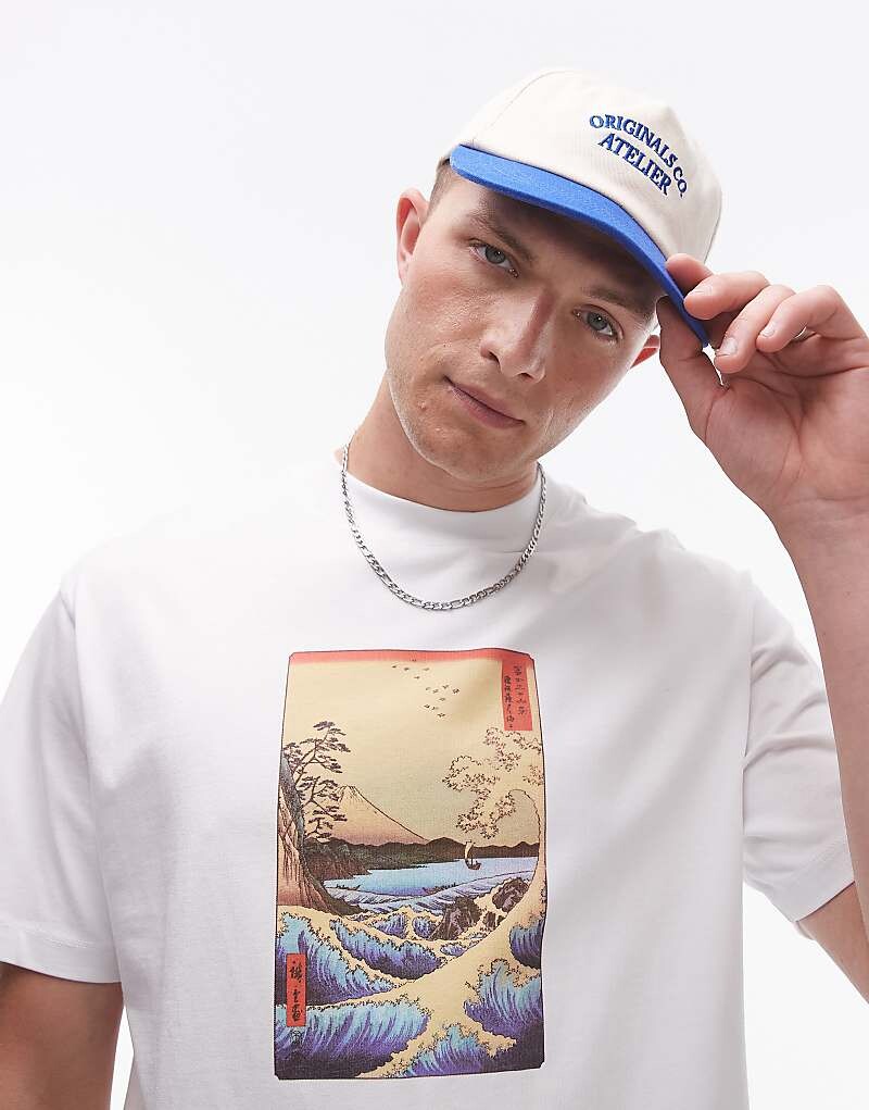 

Topman x Ashmolean — белая футболка оверсайз с волнами и изображением вулкана