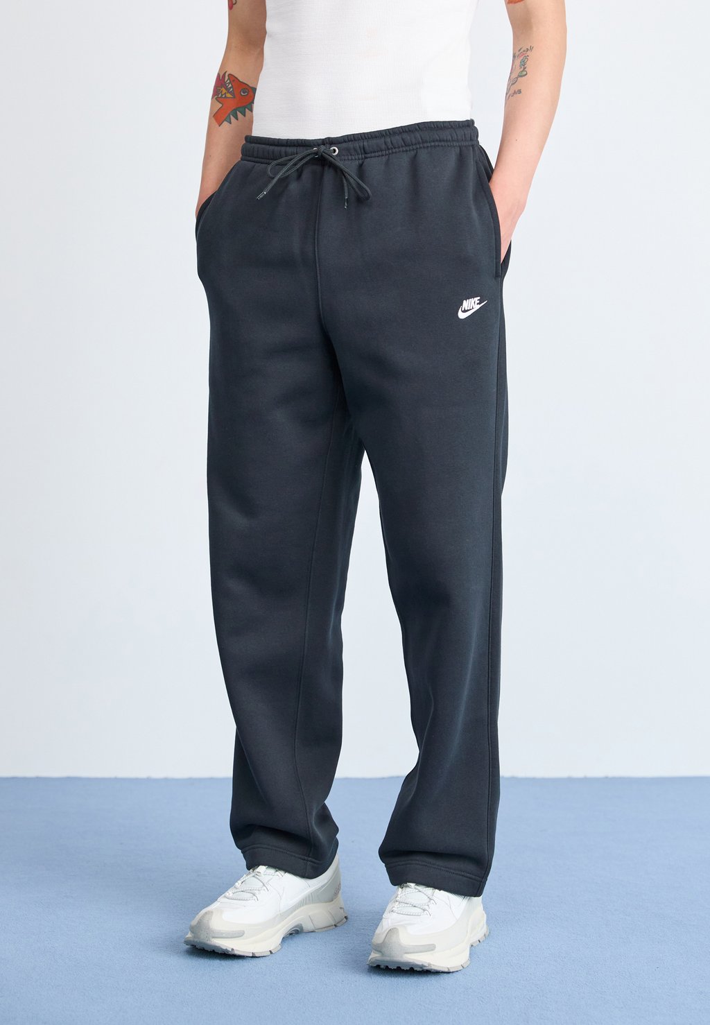 

Спортивные штаны CLUB PANT Nike Sportswear, черный