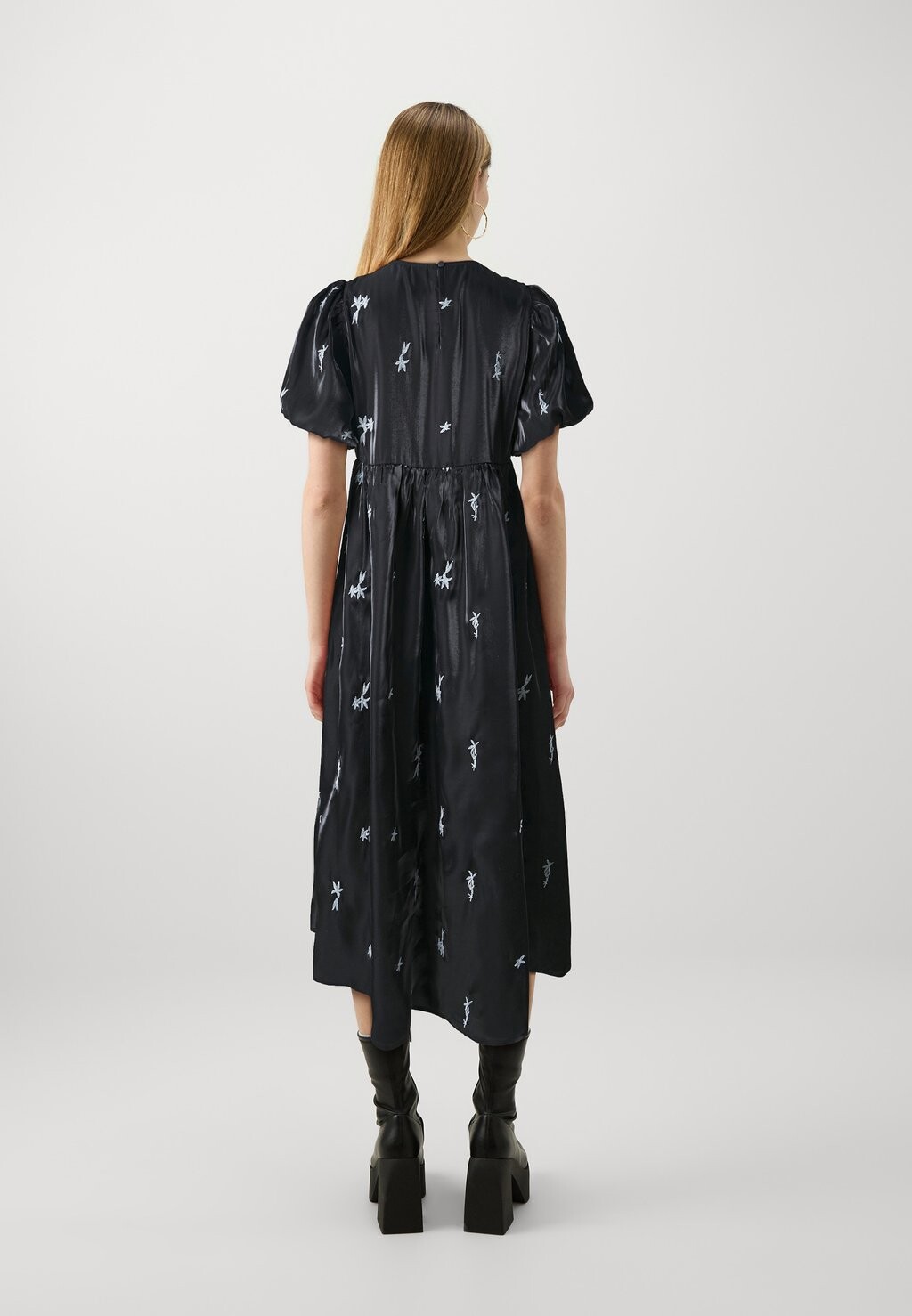 

Повседневная одежда Yaspanta Long Dress YAS, черный