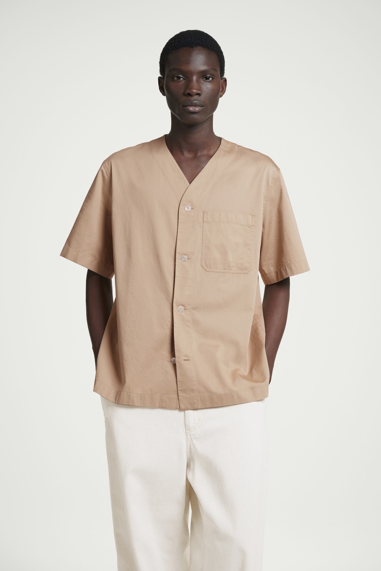 

Рубашка без воротника – relaxed fit COS, бежевый