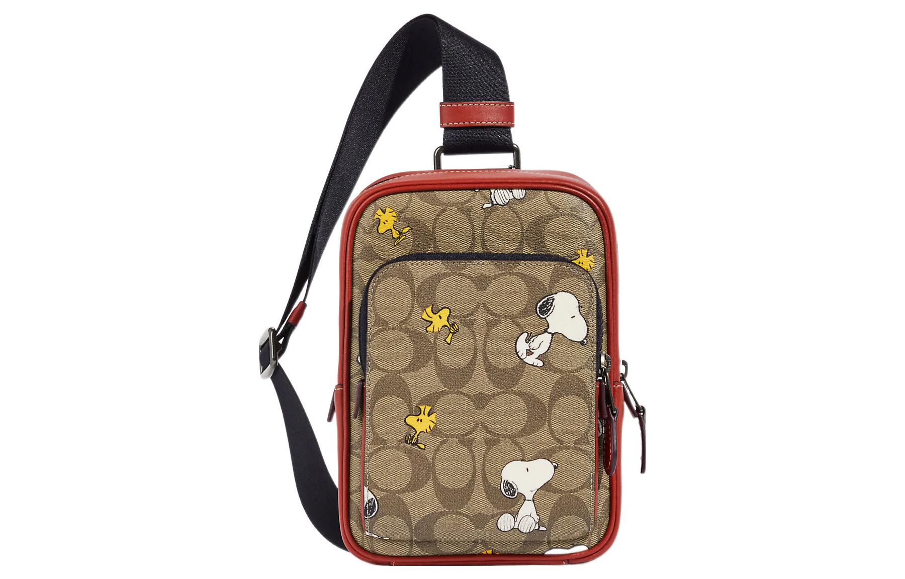 

Сумка-слинг Snoopy X Peanuts X Track от COACH