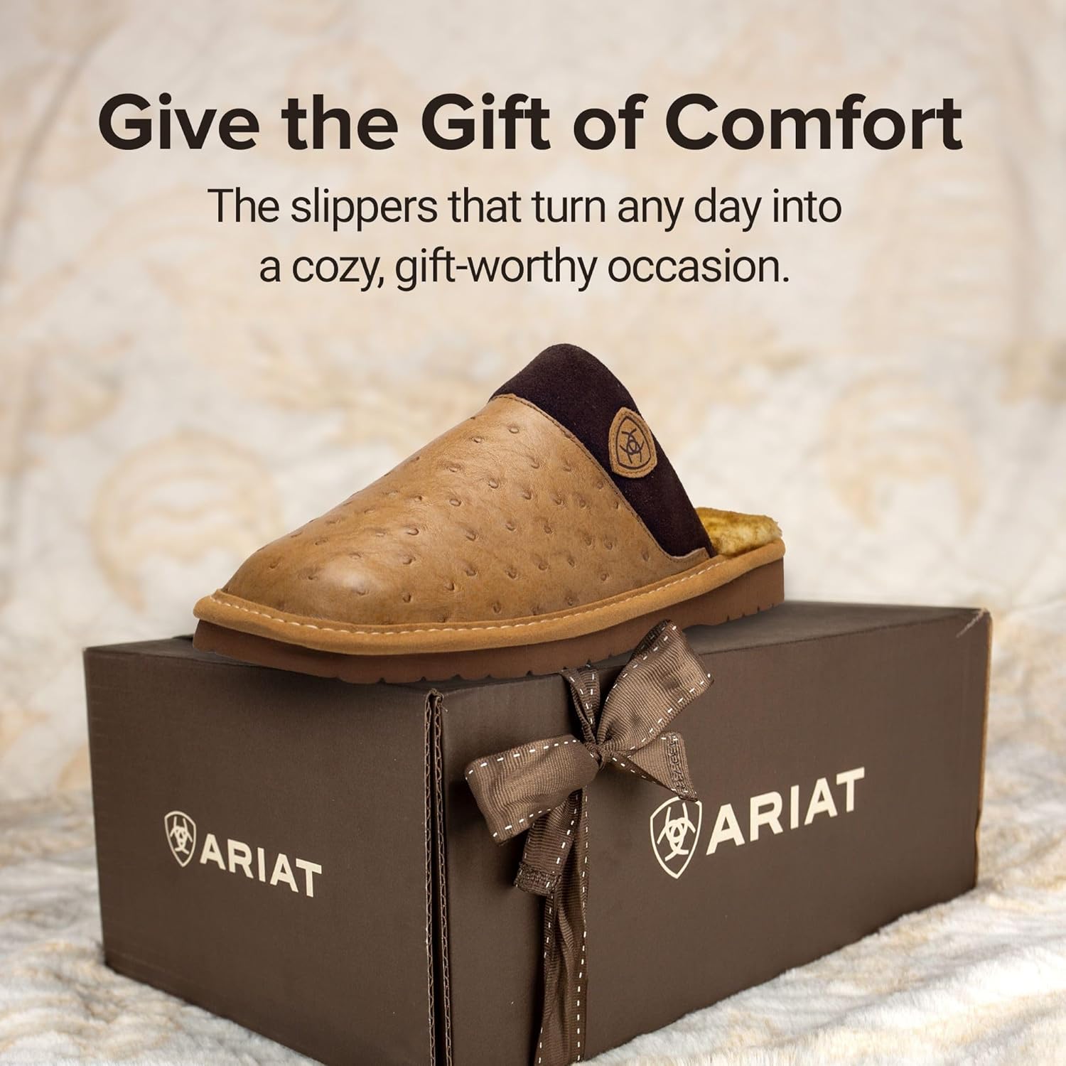 Мужские домашние/теплые комфортные экзотические тапочки ARIAT Silversmith с квадратным носком и кожаной верхней частью, Ostrich Tan — фото 4