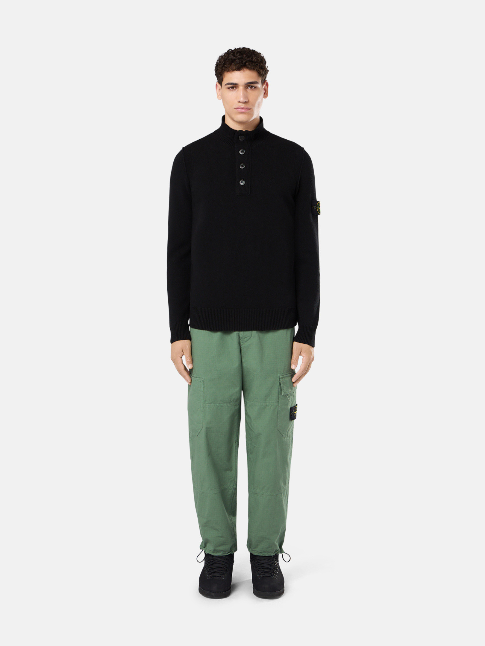 Свитер с полумолнией и фетровой отделкой Stone Island 5100040 LAMBSWOOL, черный — фото 2