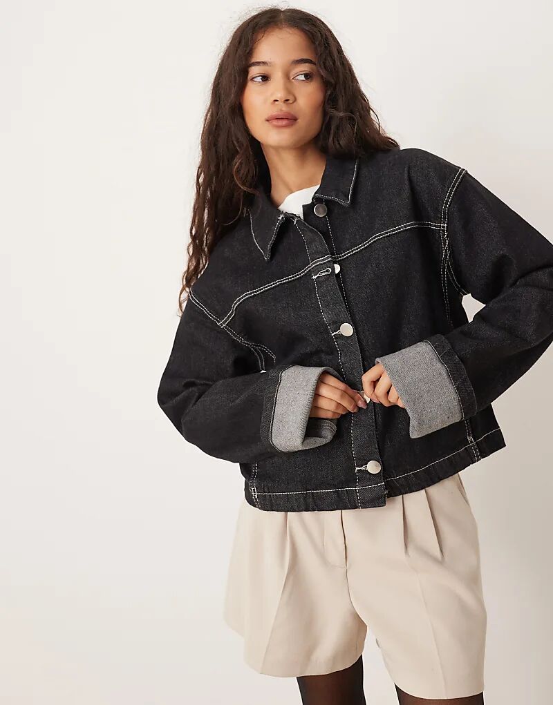 

Джинсовая куртка Gina Tricot с отворотами на рукавах, черная, с эффектом полоскания