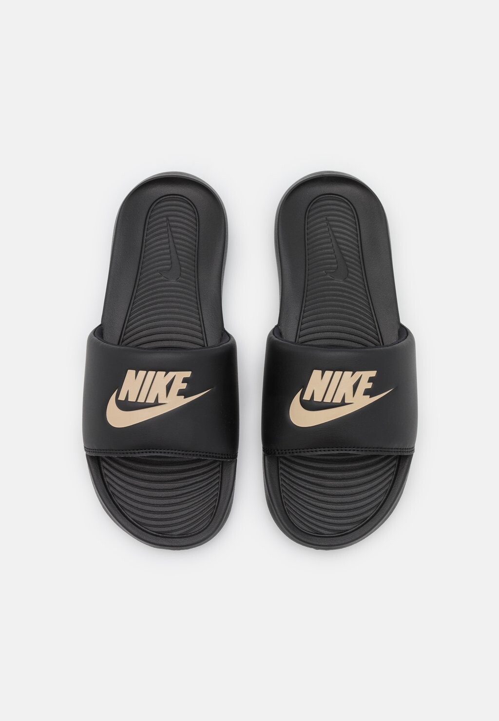 Тапочки VICTORI ONE SLIDE Nike, черный/золотой металлик — фото 4