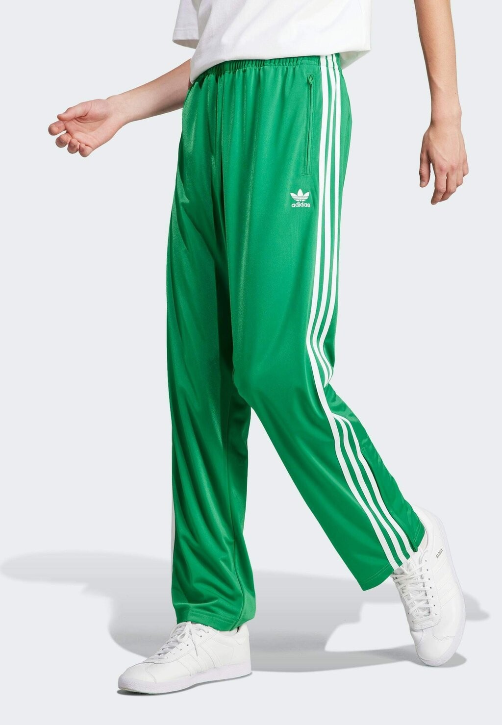 

Спортивные брюки Firebird adidas Originals, зеленый