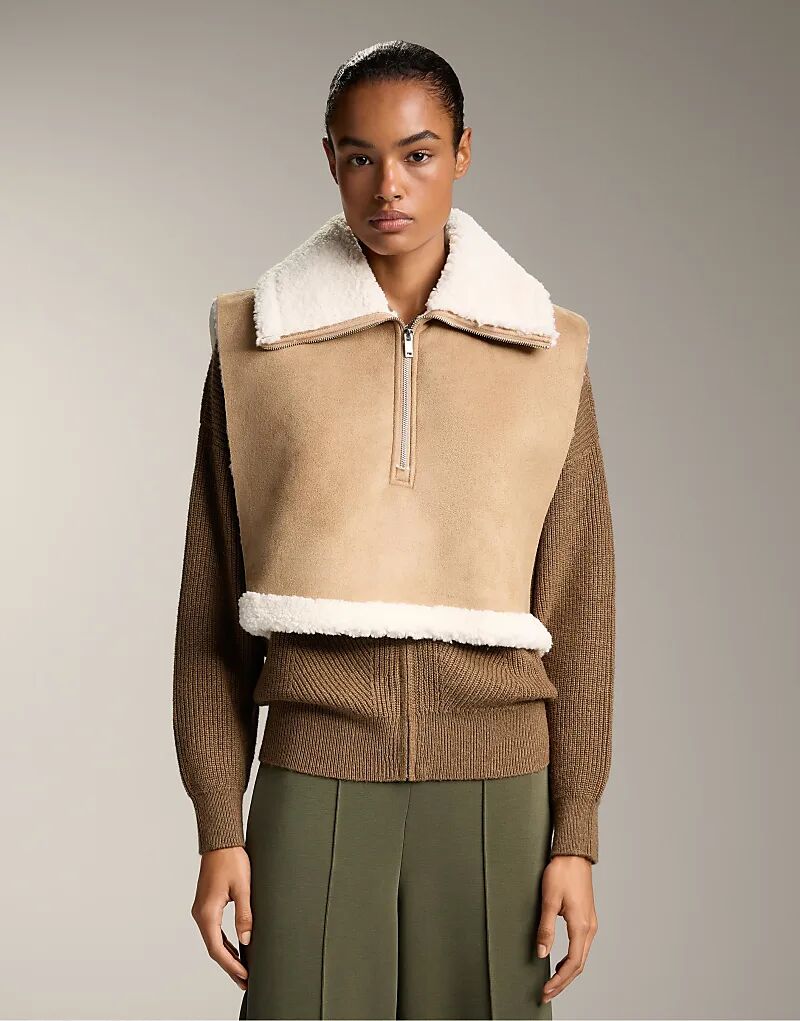 

Двусторонний жилет OYSHO из верблюжьей шерсти