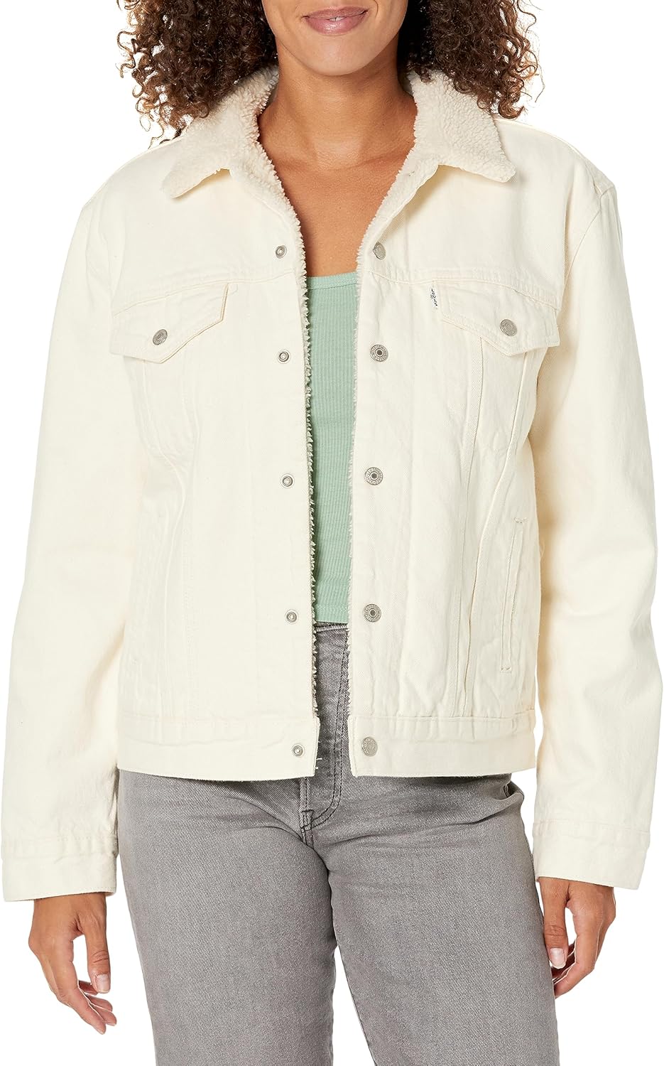 

Женская куртка Levi's короткая на пуговицах, экрю