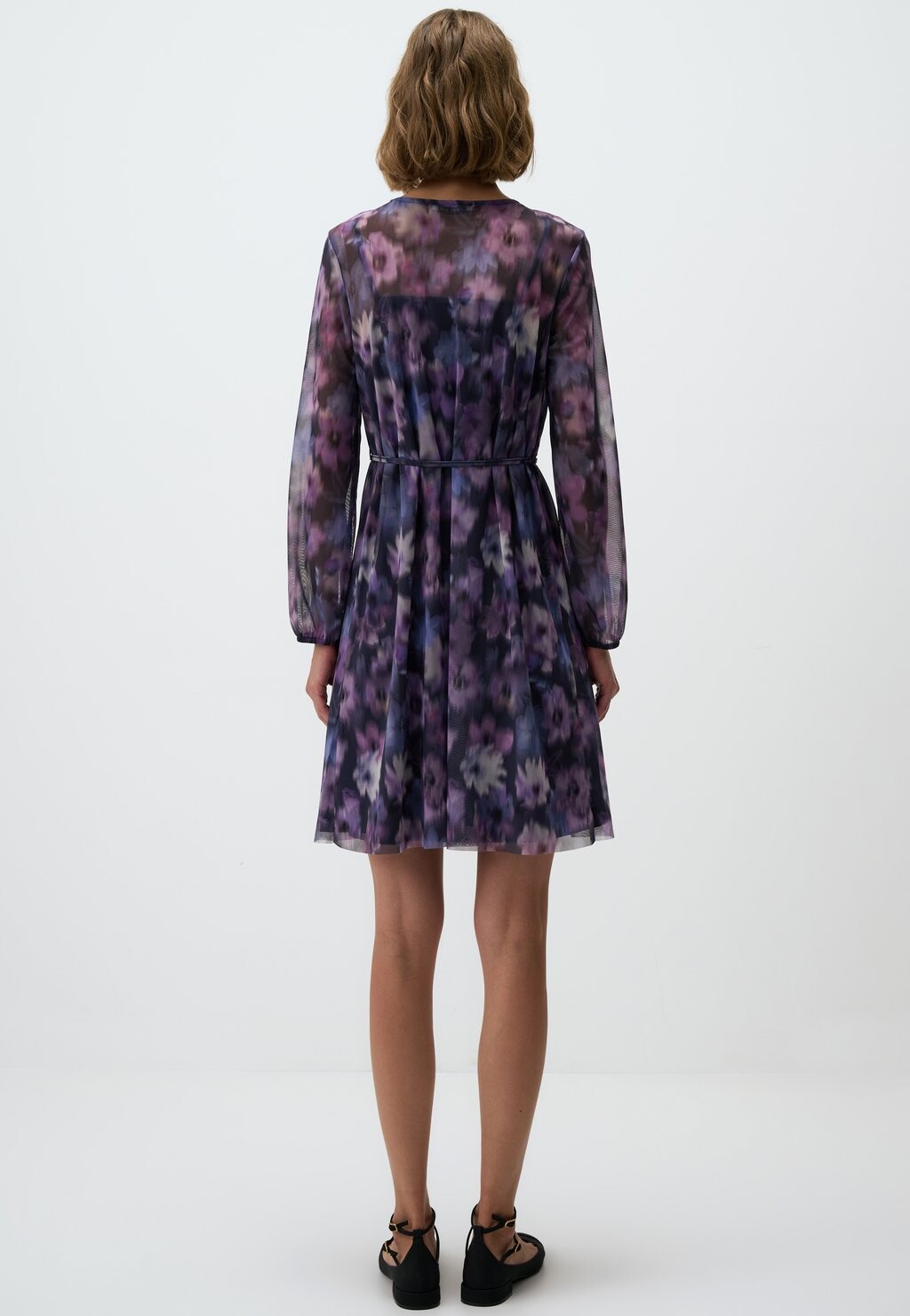 

Повседневное платье PURPLE FLORAL MIDI Jimmy Key, фиолетовый