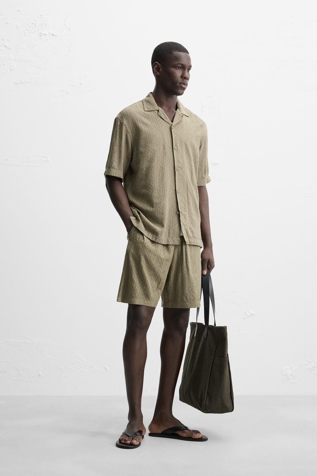 

Геометрический принт жаккардовые шорты-бермуды ZARA, цвет Light khaki