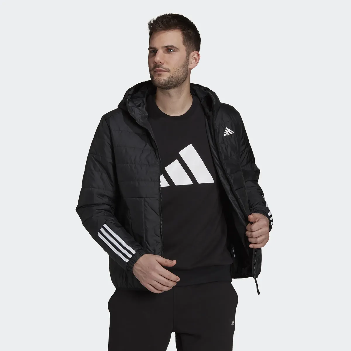 

Adidas Спортивная куртка для активного отдыха "ITAVIC 3STRIPES LIGHT HOODED", с капюшоном Adidas Sportswear, черный