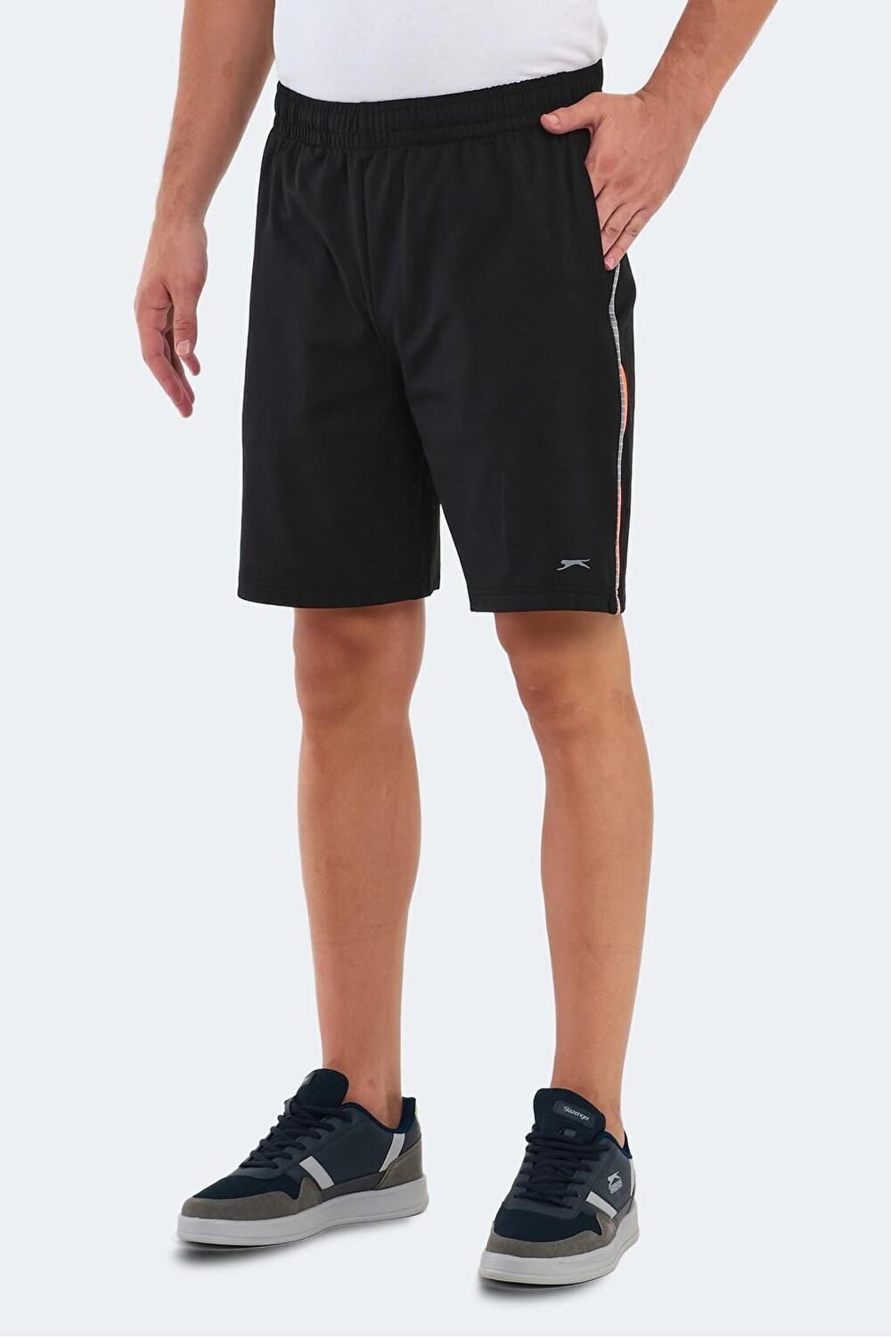 

REMOTE Мужские шорты черные SLAZENGER