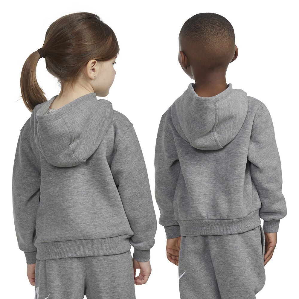 Флисовый пуловер с капюшоном Nike Sportswear Club для малышей и малышей с большим логотипом, черный — фото 2