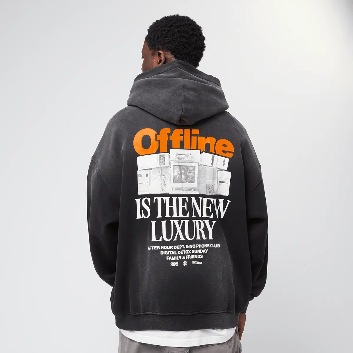 

Худи Another Cotton Lab Offline Luxury, черный/оранжевый/белый