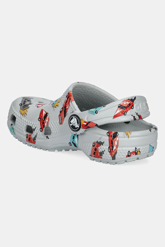Классические шлепанцы с принтом гоночных машин для детей Crocs, серый — фото 3