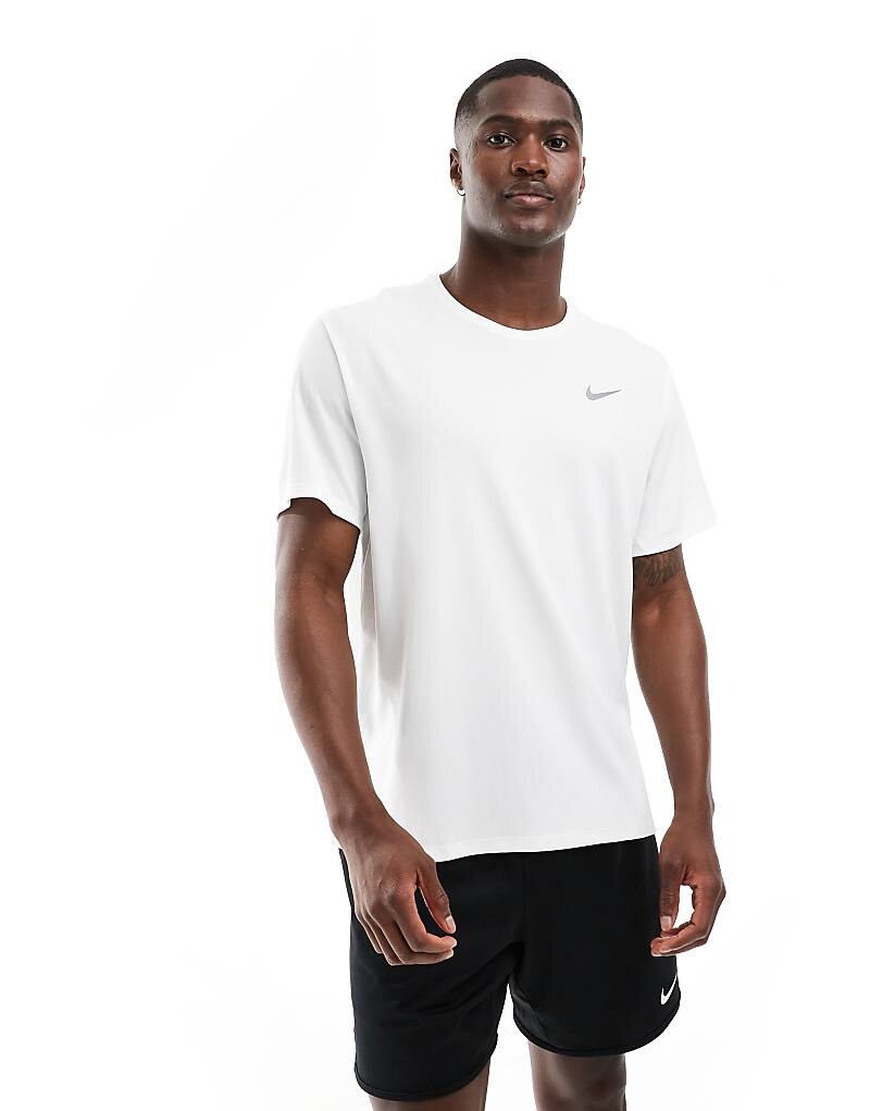 

Nike Running – Miler Dri-FIT – Белая футболка